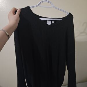 Elle Black V-Neck Ribbed Sweater